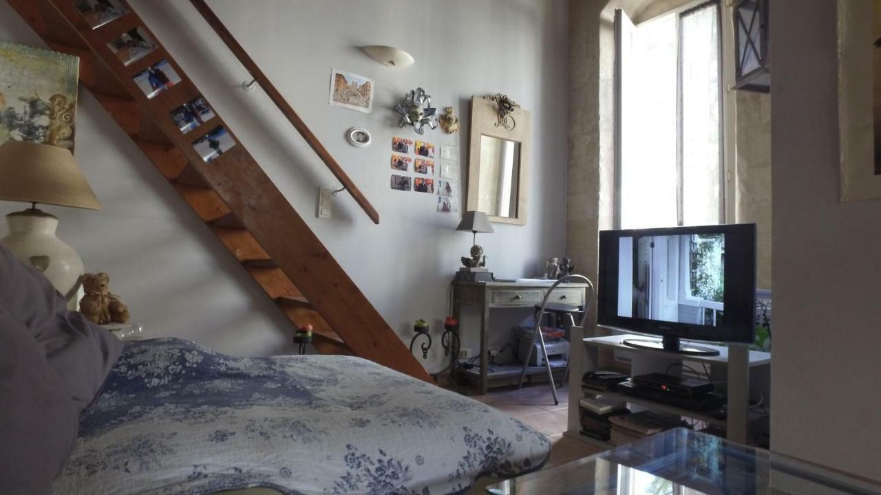 Chez Gene Apartment อาวีญง ภายนอก รูปภาพ